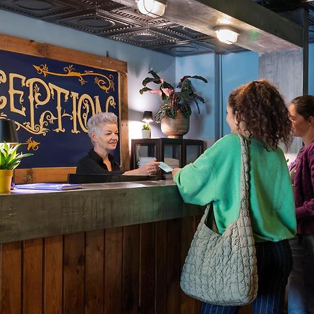 Stayokay Hostel Eindhoven - Blue Collar ภายนอก รูปภาพ