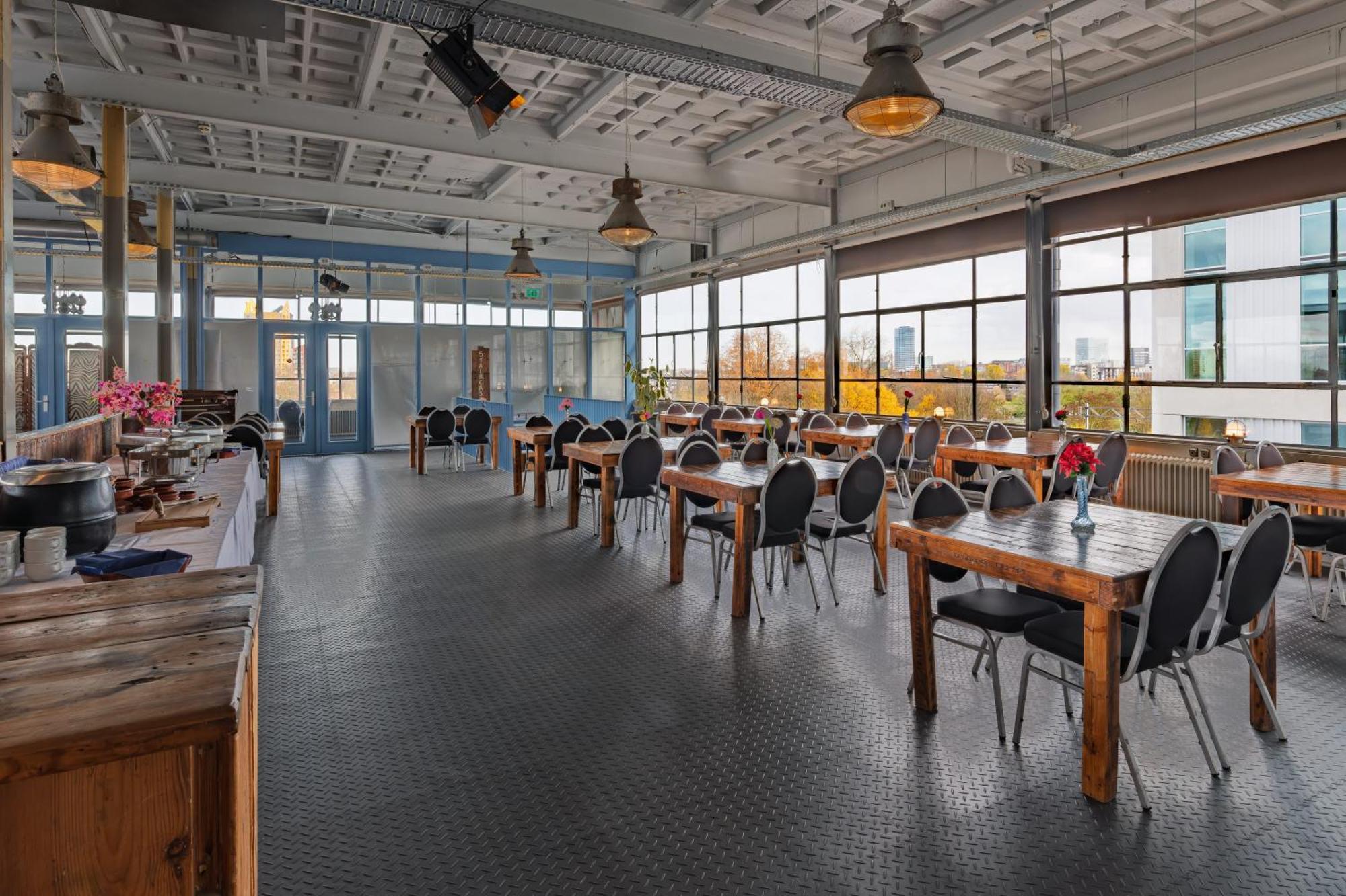 Stayokay Hostel Eindhoven - Blue Collar ภายนอก รูปภาพ