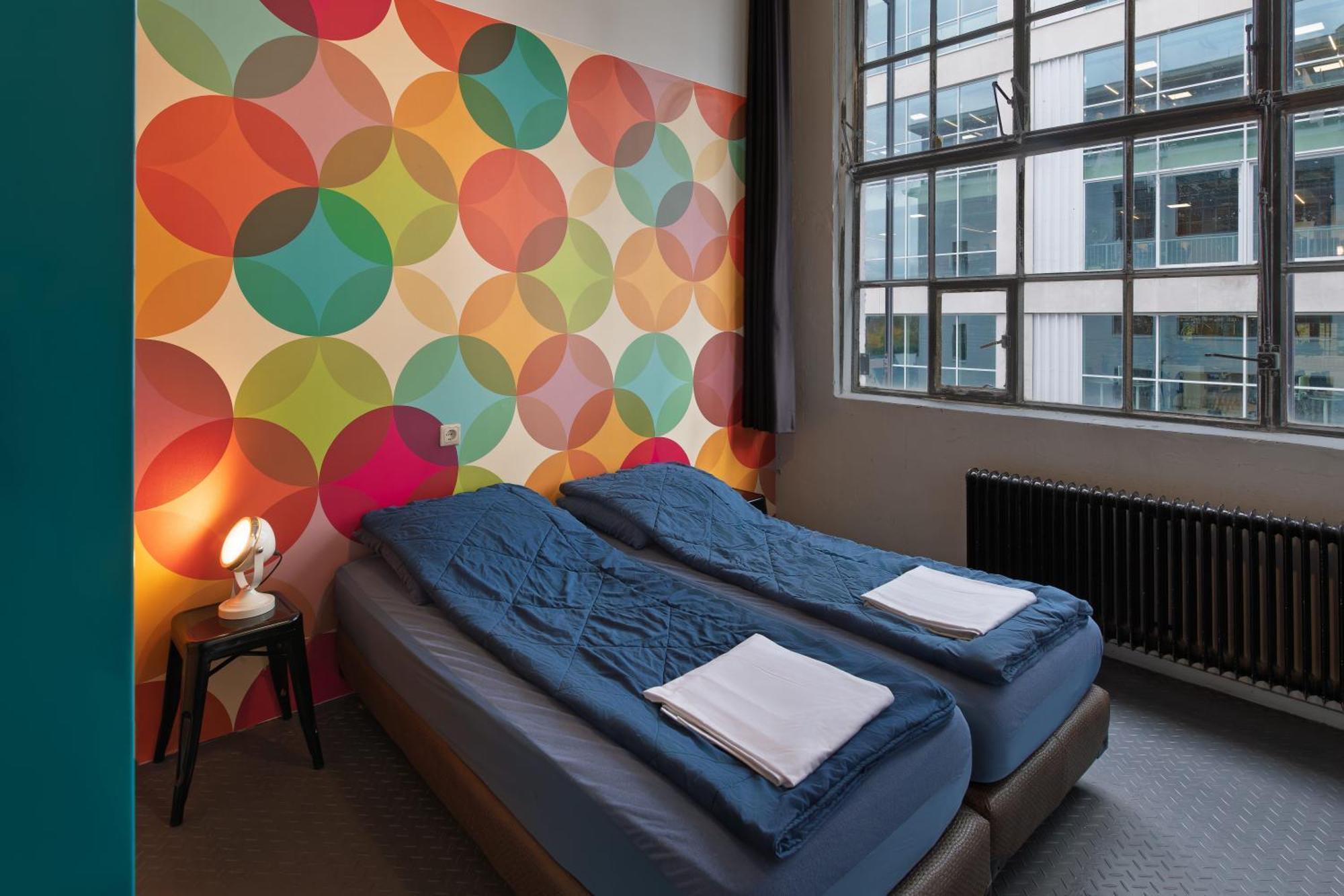 Stayokay Hostel Eindhoven - Blue Collar ภายนอก รูปภาพ