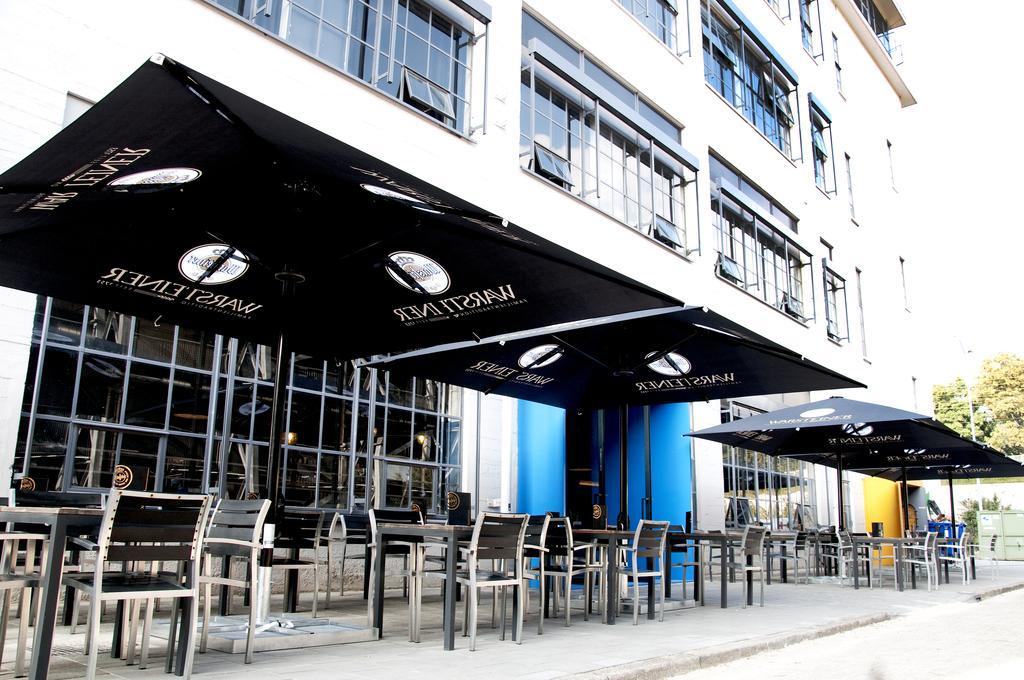 Blue Collar Hotel ไอนด์โฮเวน ภายนอก รูปภาพ