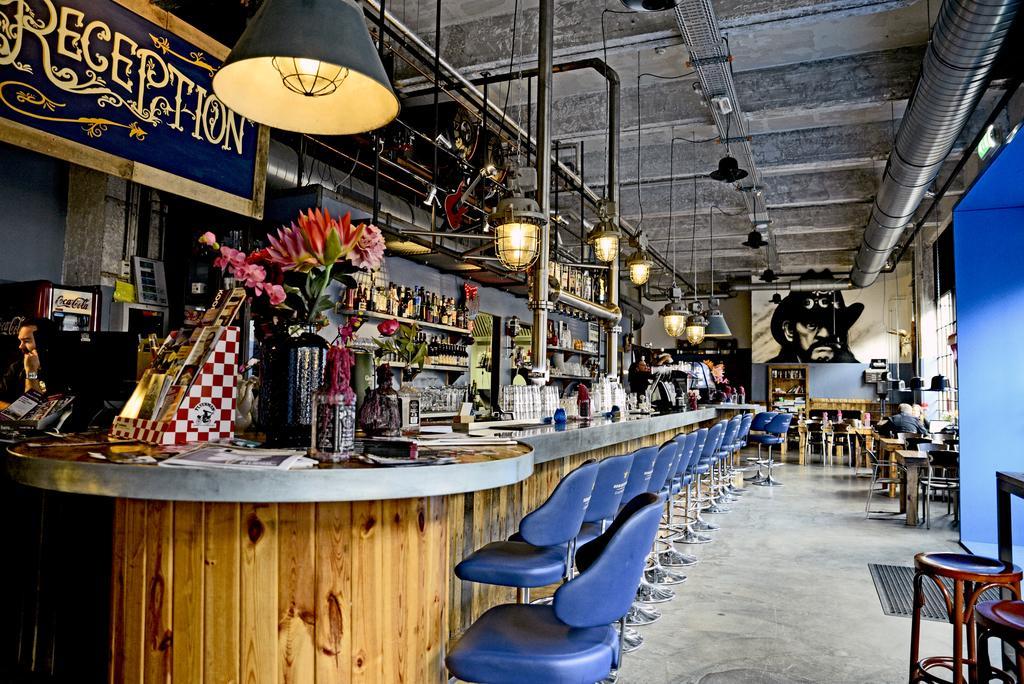 Stayokay Hostel Eindhoven - Blue Collar ภายนอก รูปภาพ