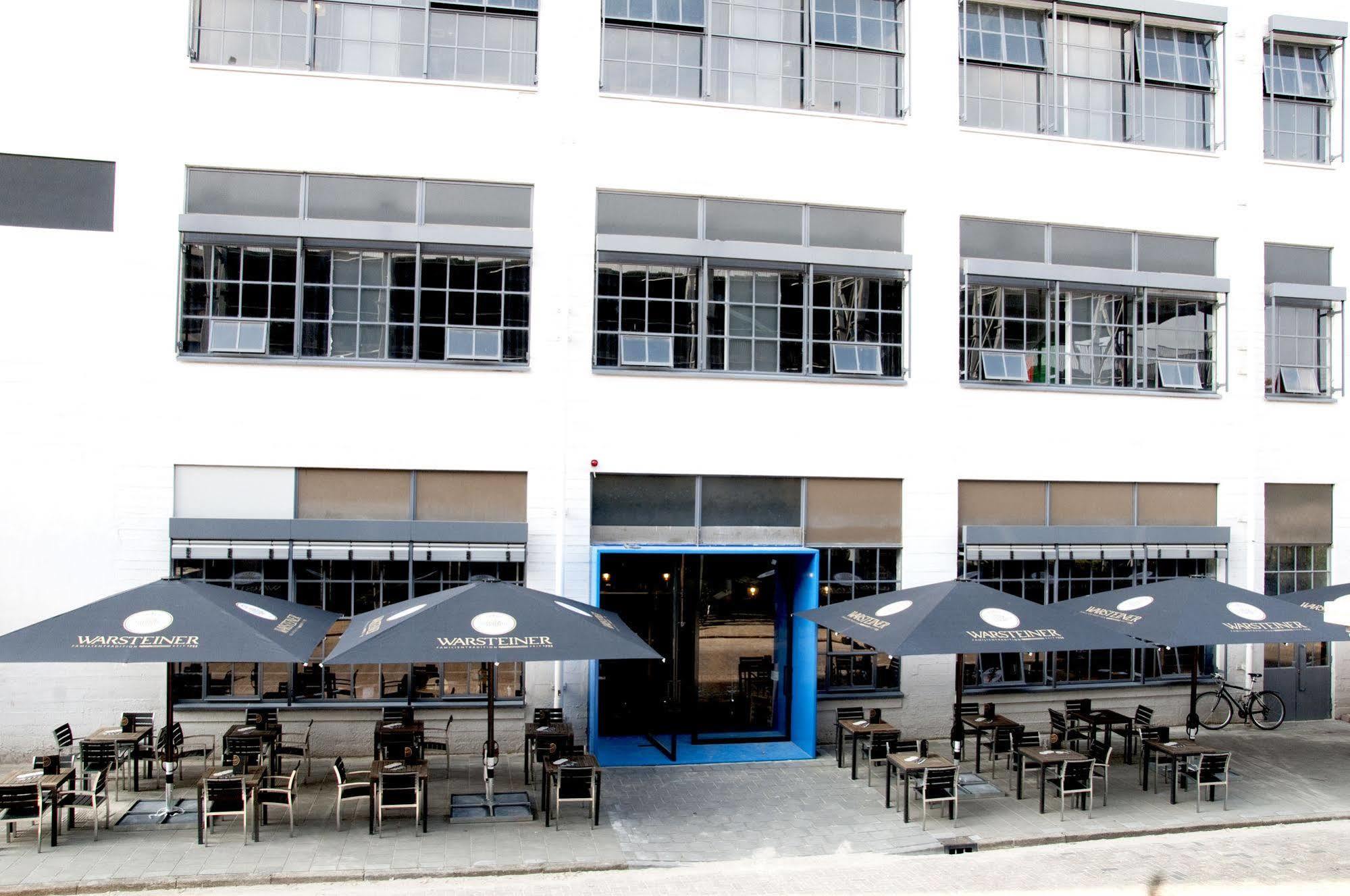 Stayokay Hostel Eindhoven - Blue Collar ภายนอก รูปภาพ