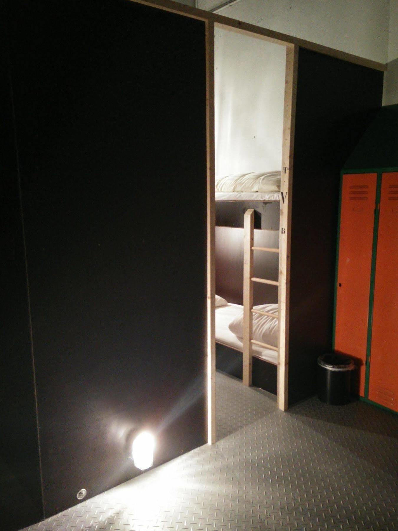 Stayokay Hostel Eindhoven - Blue Collar ภายนอก รูปภาพ